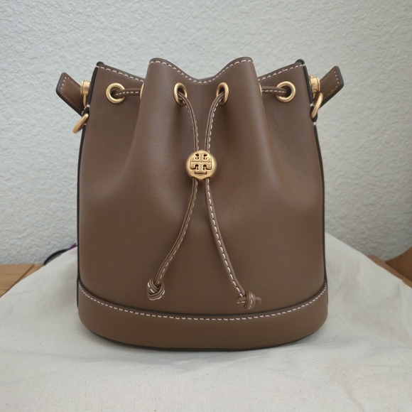 Tory Burch T Monogram Leather Bucket Bag in Moose - Picture 1 of 12